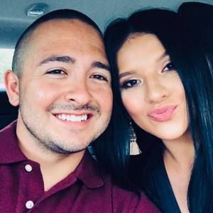 Meet your Posher, Leticia